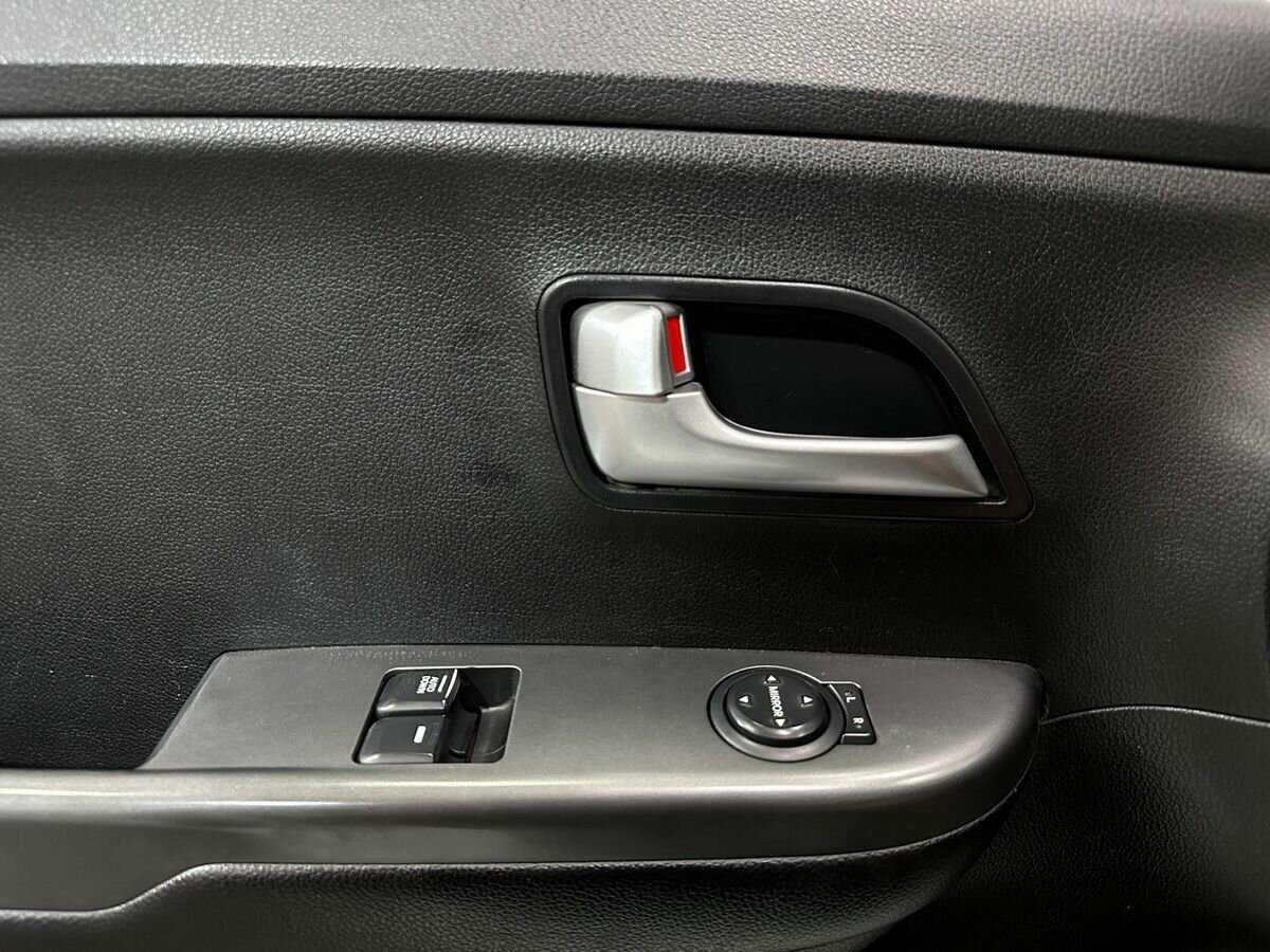 Kia Rio с пробегом — 2017 год. Фото: #14