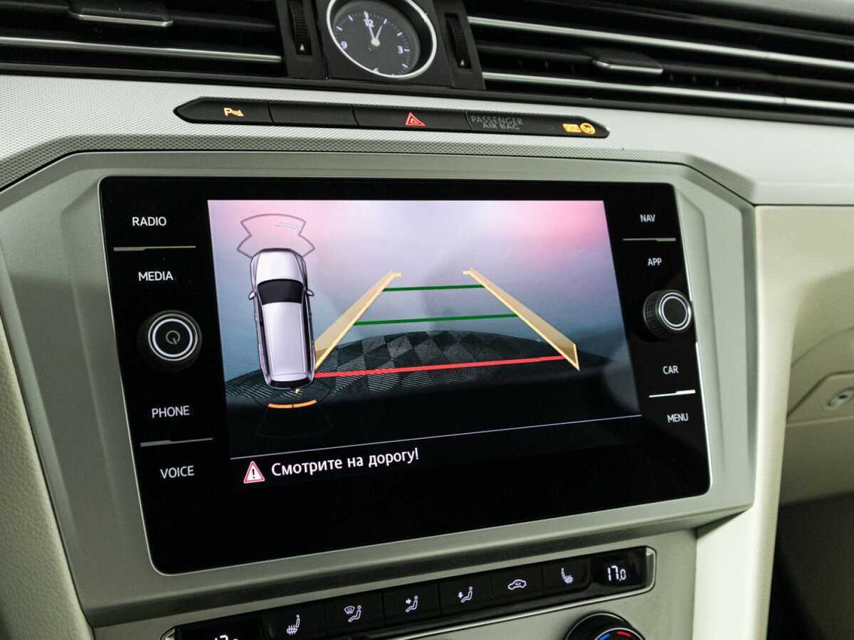 Volkswagen Passat с пробегом — 2018 год. Фото: #17