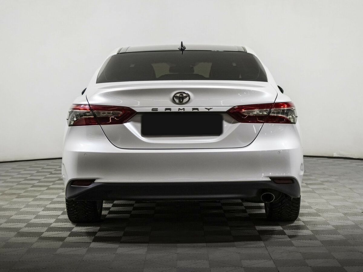 Toyota Camry с пробегом — 2019 год. Фото: #5