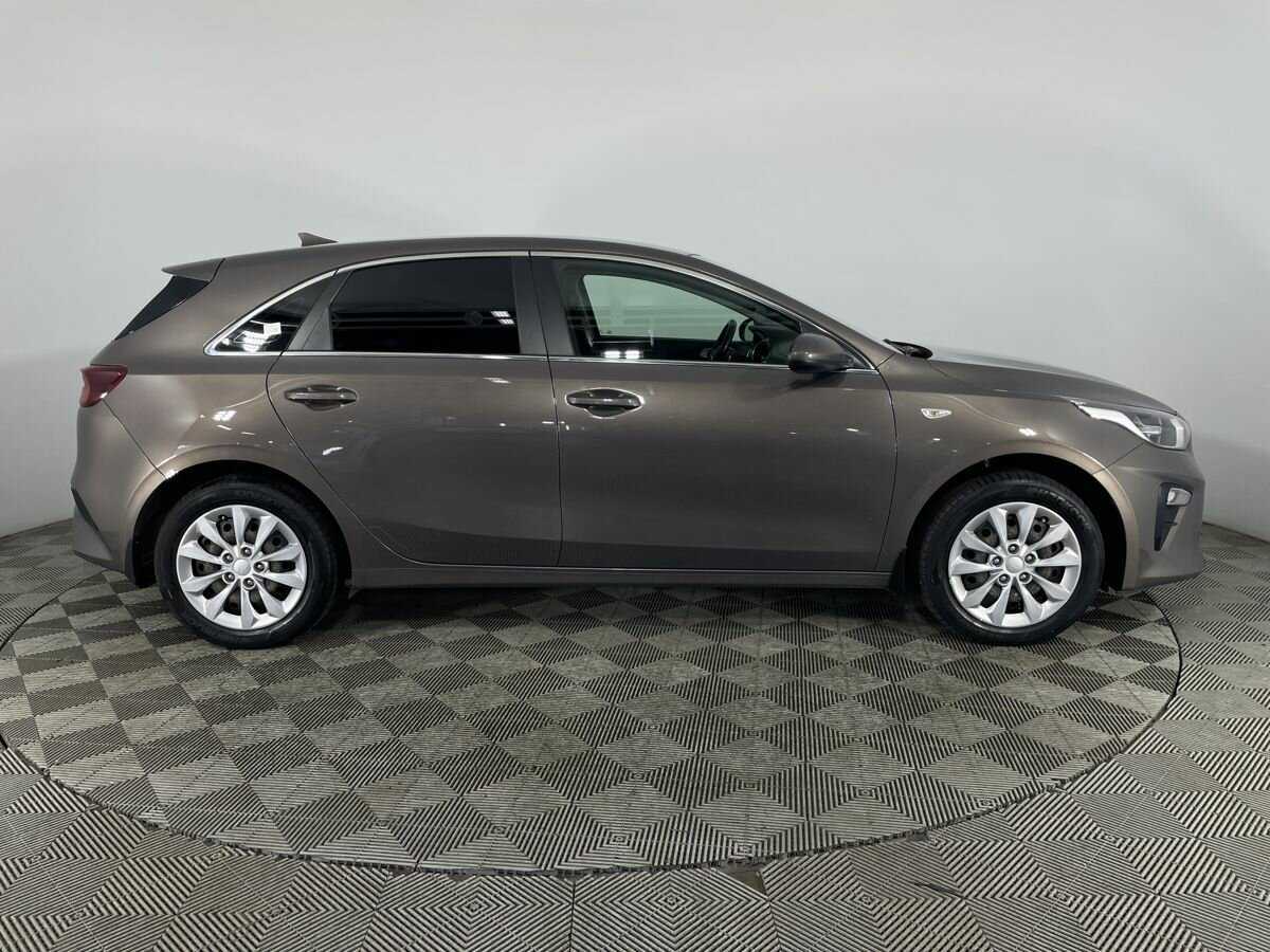 Kia Ceed с пробегом — 2018 год. Фото: #3
