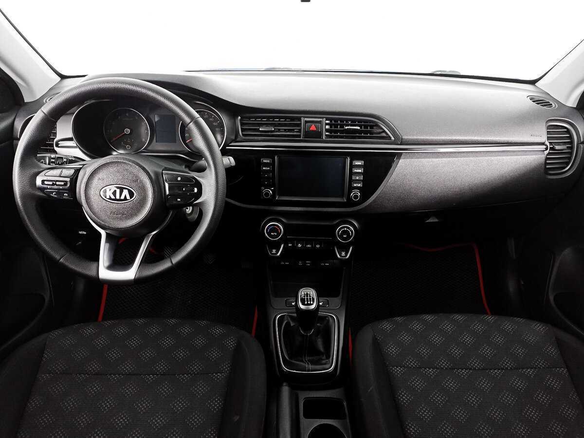 Kia Rio с пробегом — 2017 год. Фото: #11