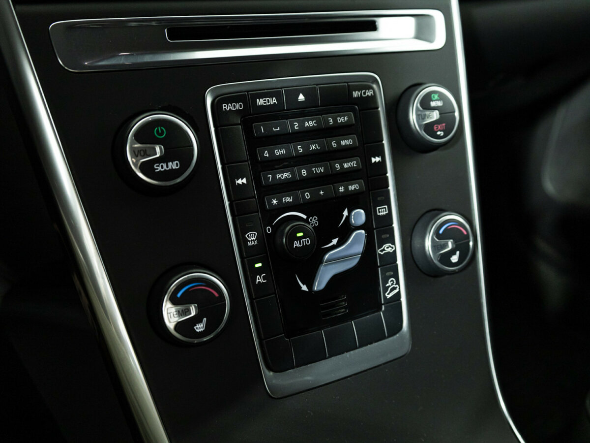 Volvo XC60 с пробегом — 2014 год. Фото: #14