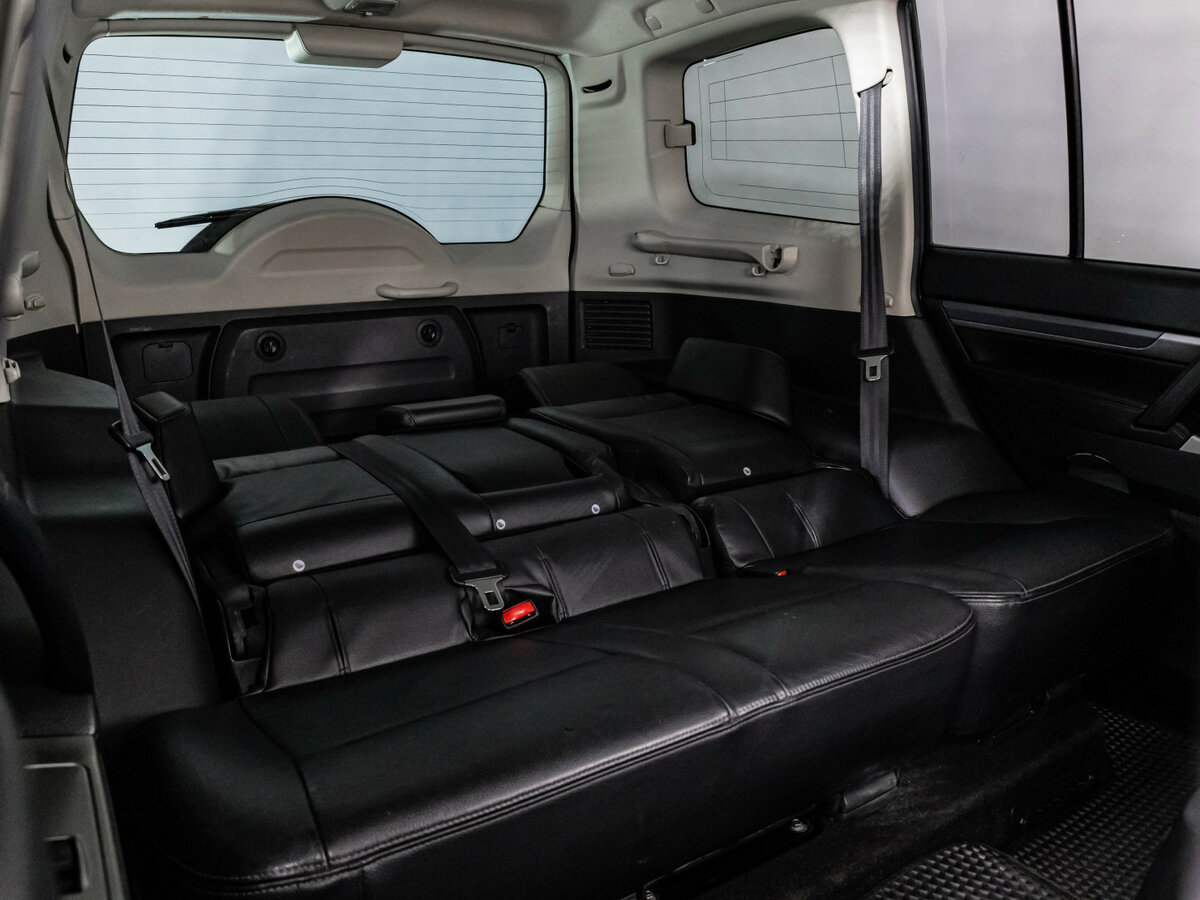 Mitsubishi Pajero с пробегом — 2014 год. Фото: #19