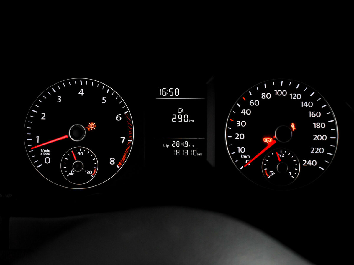 Volkswagen Golf Plus с пробегом — 2013 год. Фото: #15