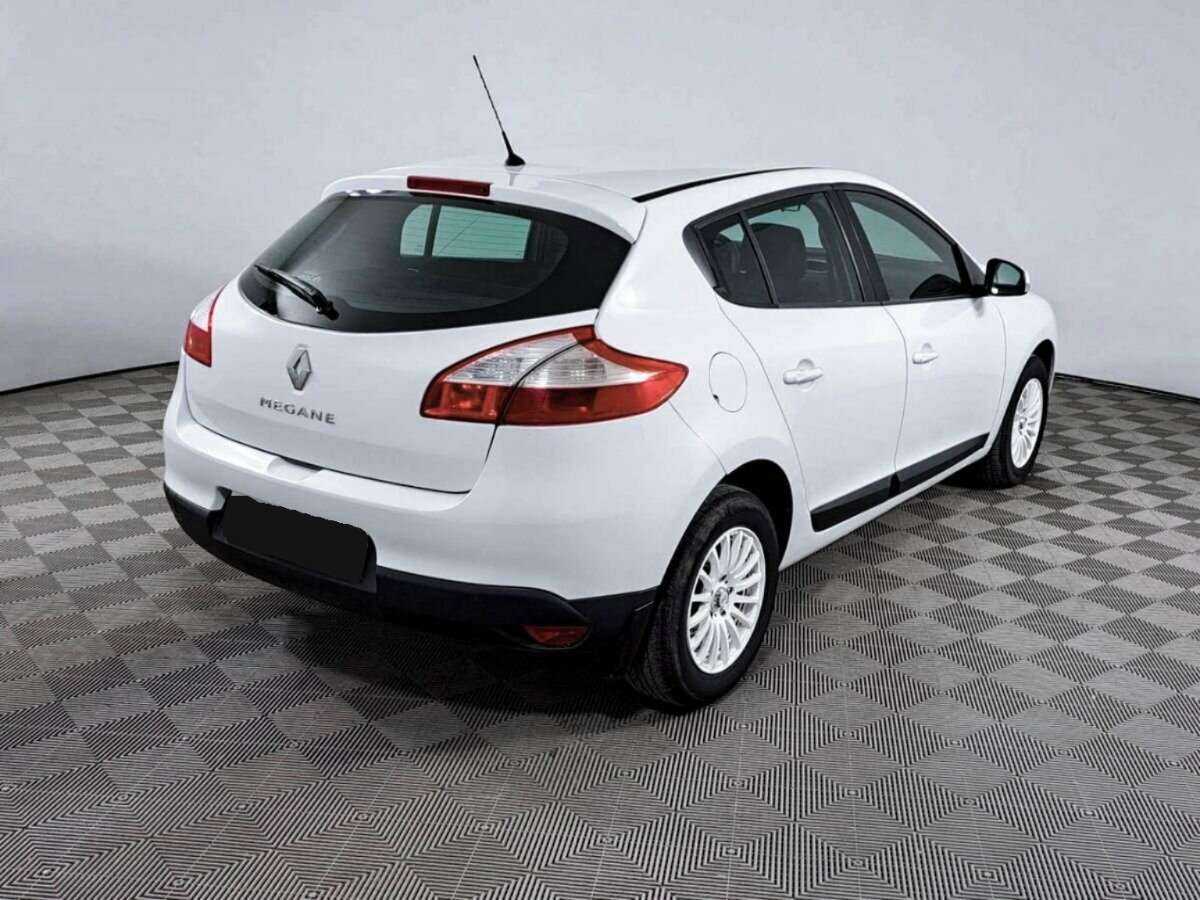 Renault Megane с пробегом — 2013 год. Фото: #4