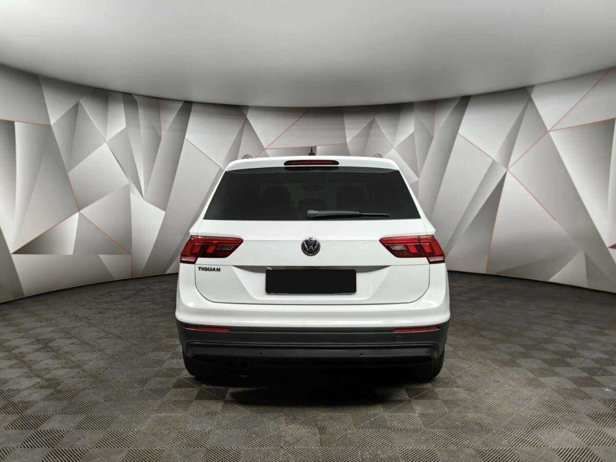 Volkswagen Tiguan с пробегом — 2018 год. Фото: #7