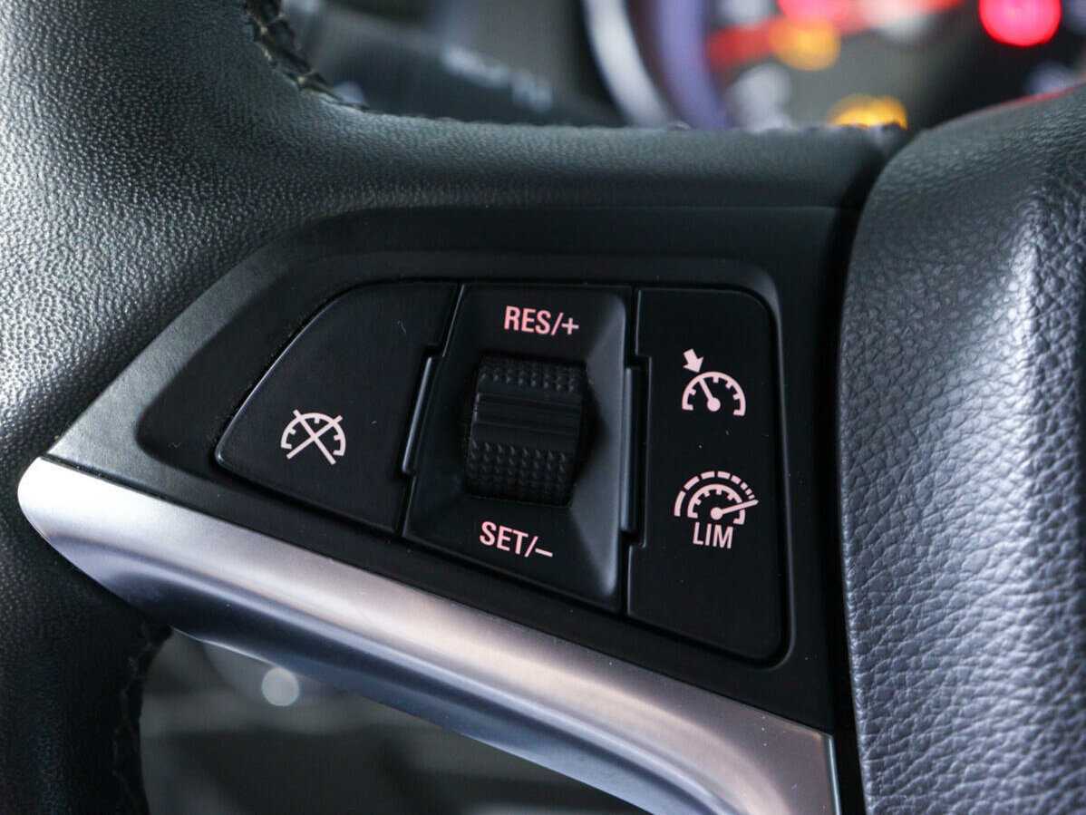 Opel Astra с пробегом — 2014 год. Фото: #15