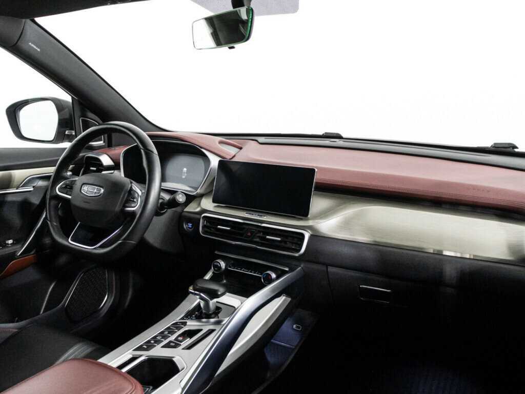 Geely Coolray с пробегом — 2022 год. Фото: #8