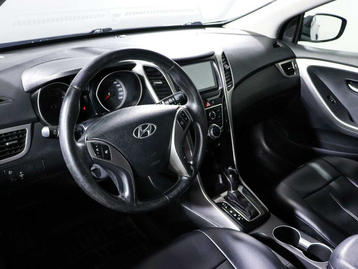 Hyundai i30 с пробегом — 2012 год. Фото: #13