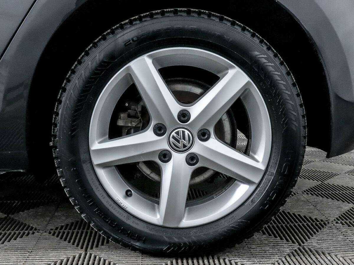 Volkswagen Golf с пробегом — 2014 год. Фото: #13