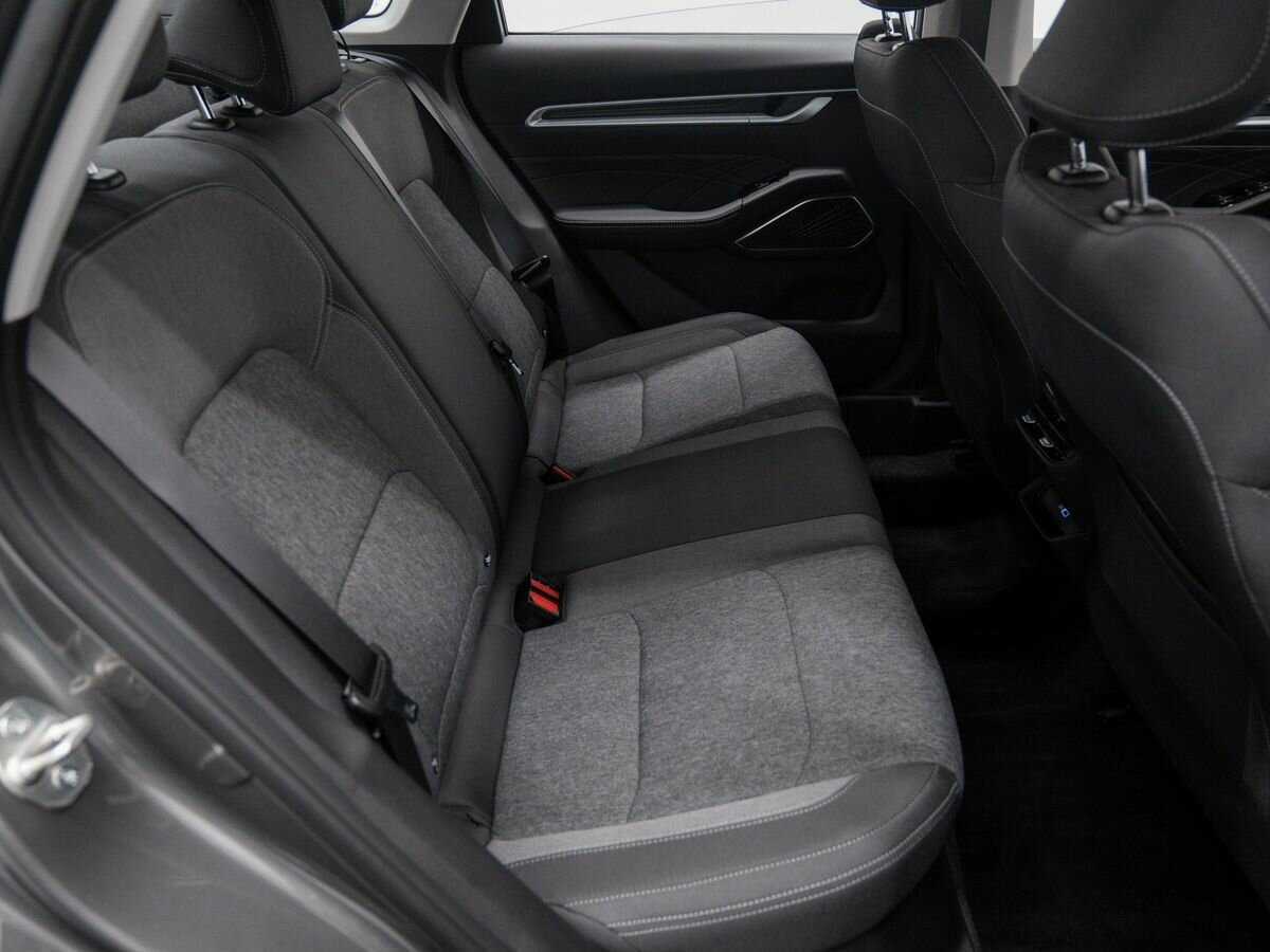 Geely Emgrand с пробегом — 2023 год. Фото: #8