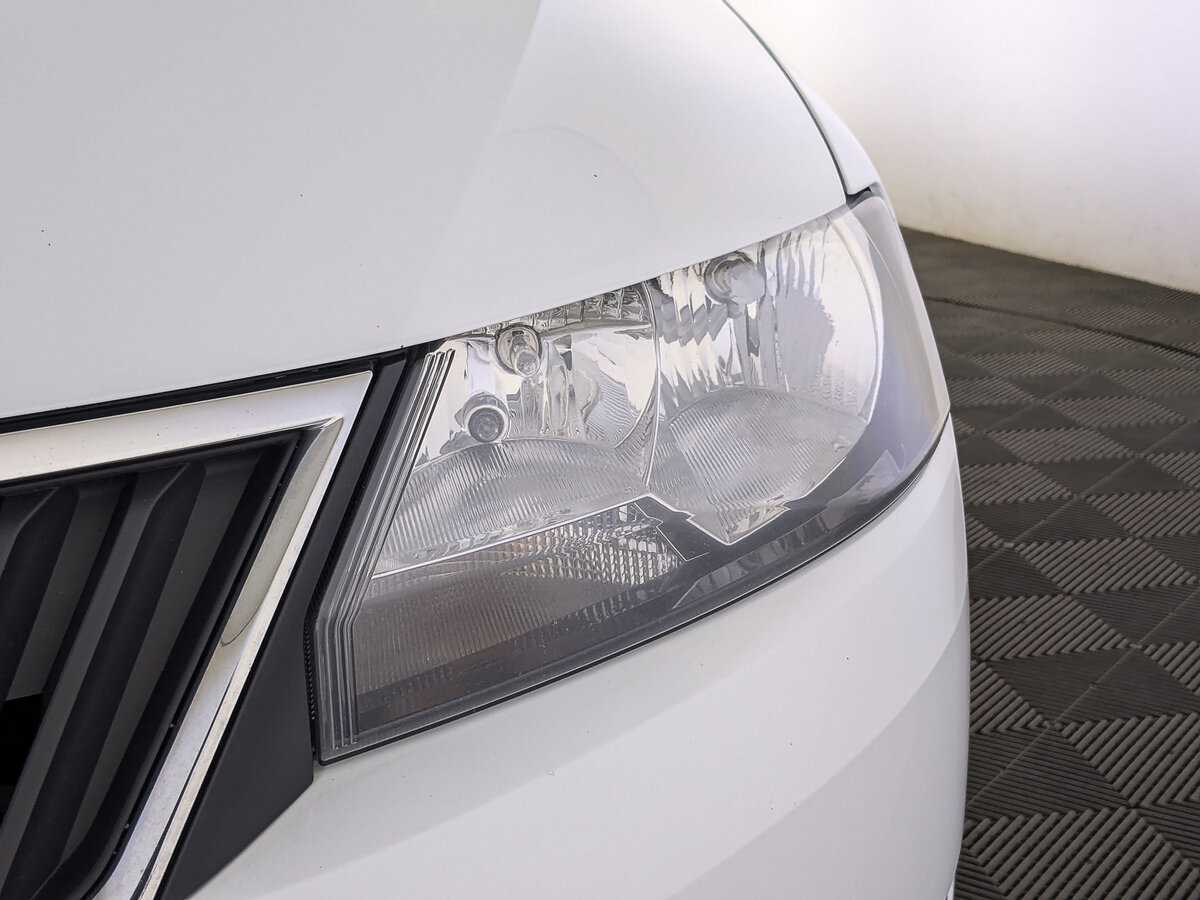 Skoda Rapid с пробегом — 2019 год. Фото: #10
