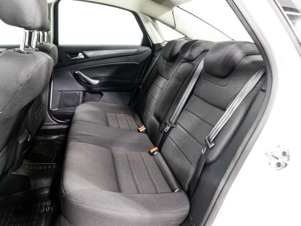 Ford Mondeo с пробегом — 2014 год. Фото: #9