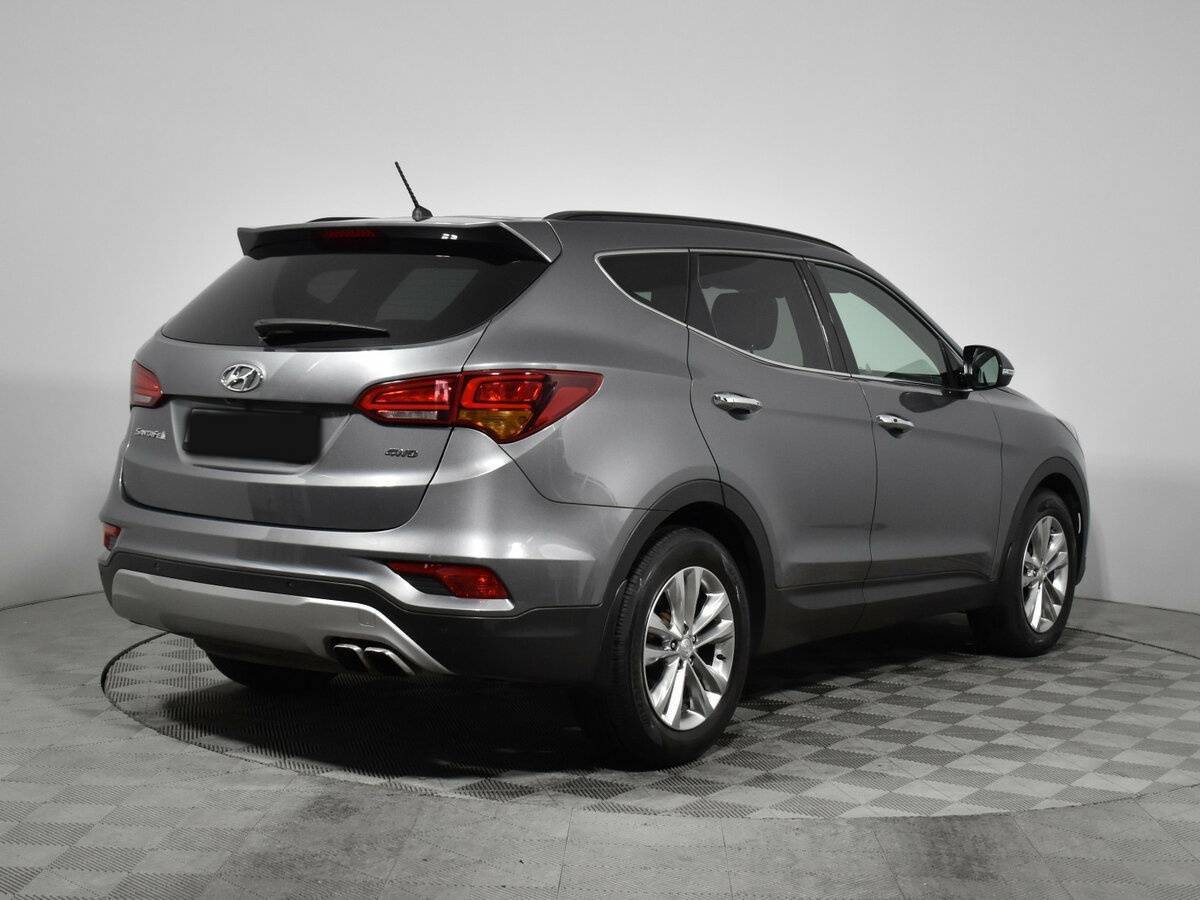 Hyundai Santa Fe с пробегом — 2015 год. Фото: #4