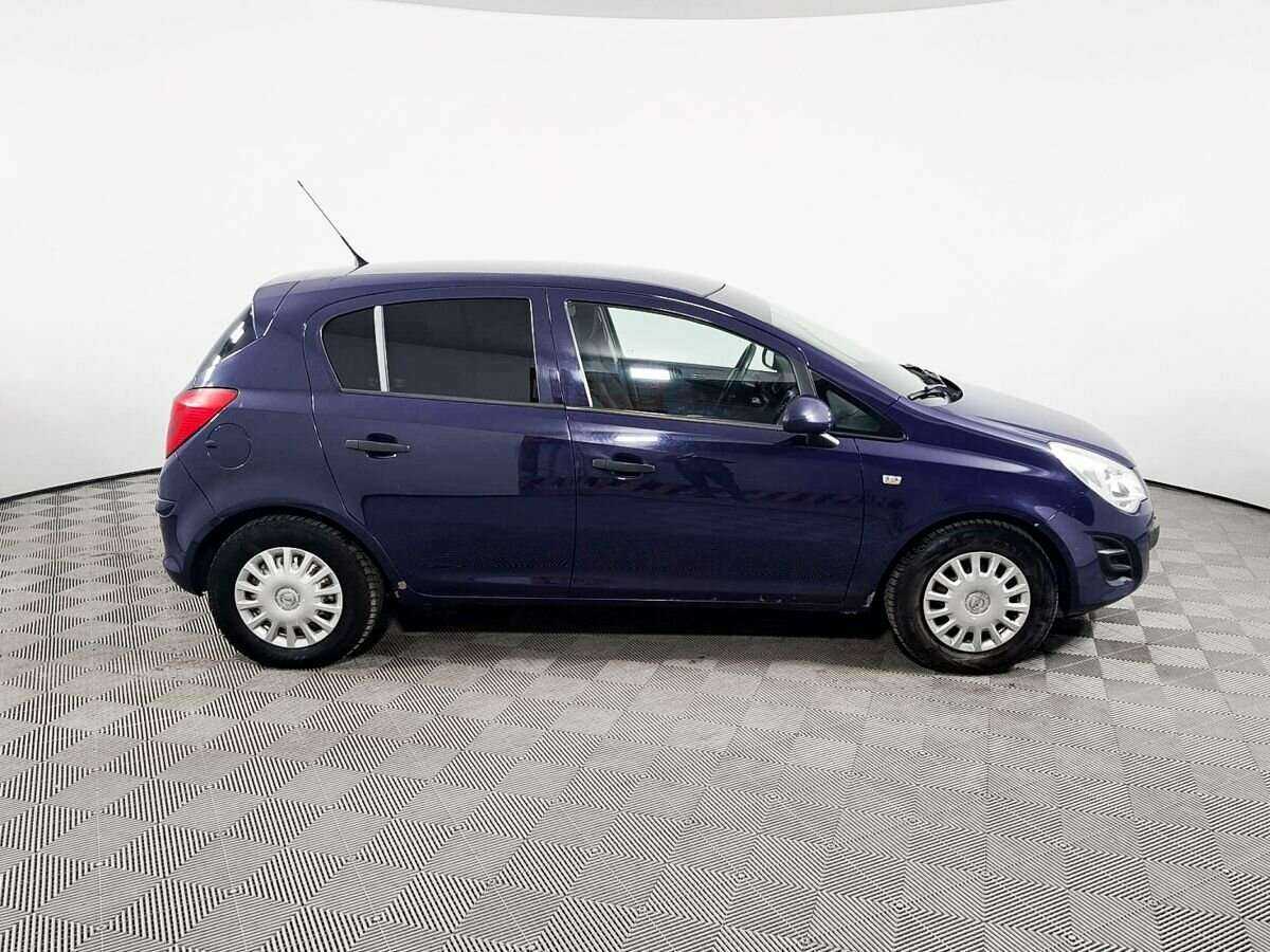 Opel Corsa с пробегом — 2012 год. Фото: #3