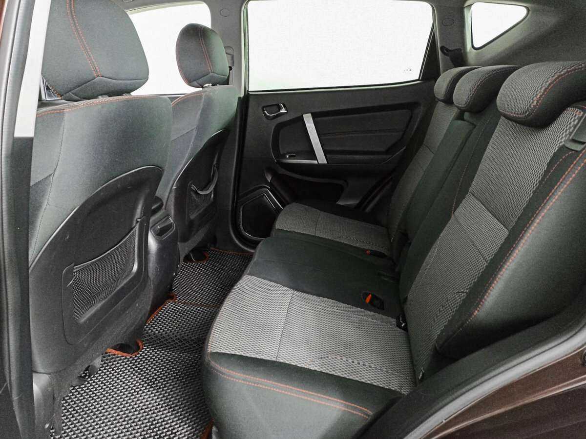 Geely Emgrand X7 с пробегом — 2016 год. Фото: #9