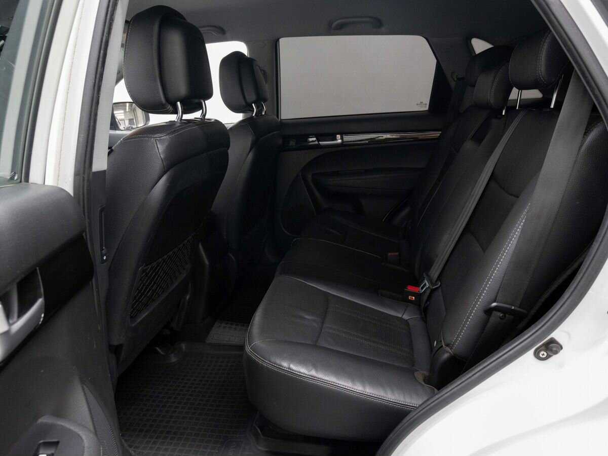Kia Sorento с пробегом — 2012 год. Фото: #8