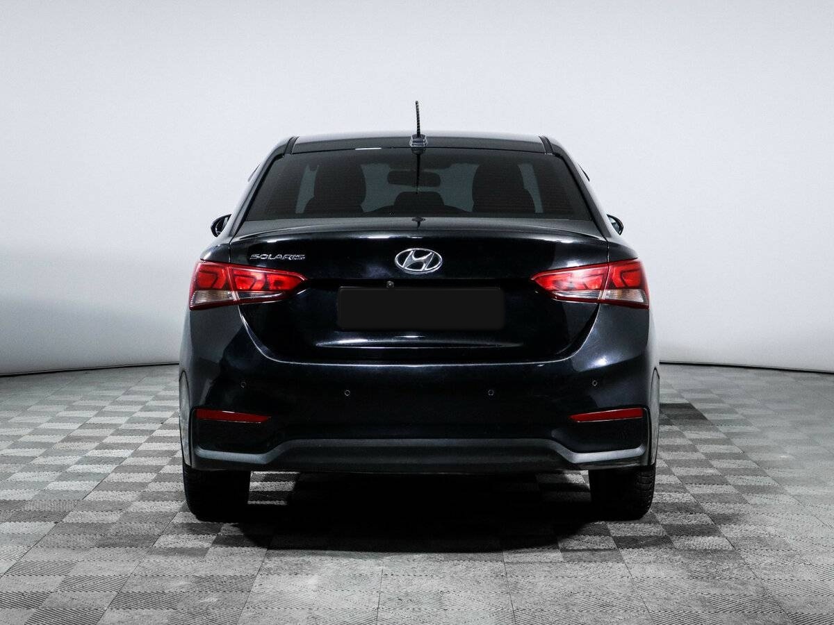 Hyundai Solaris с пробегом — 2018 год. Фото: #4