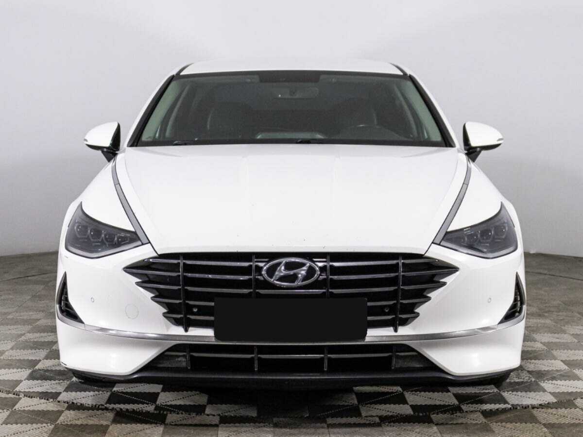Hyundai Sonata с пробегом — 2019 год. Фото: #1