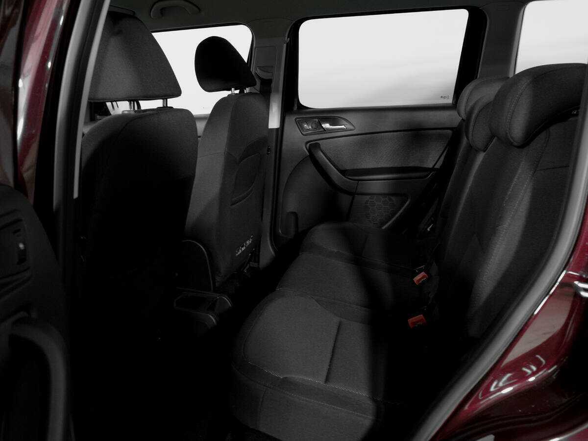 Skoda Yeti с пробегом — 2013 год. Фото: #9