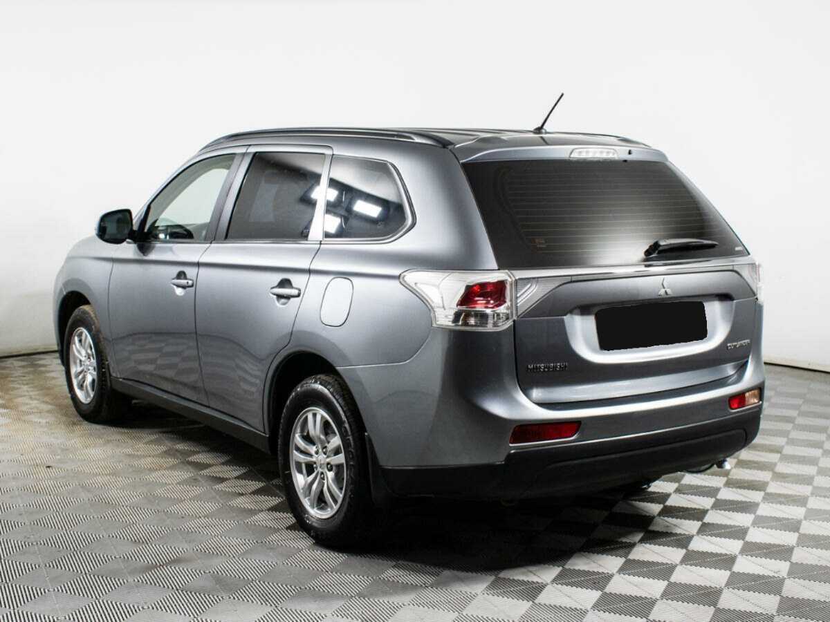 Mitsubishi Outlander с пробегом — 2012 год. Фото: #4