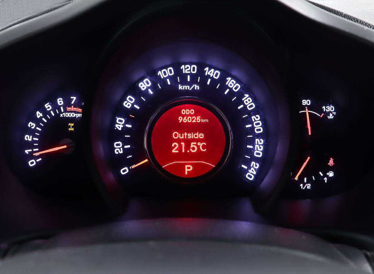 Kia Sportage с пробегом — 2012 год. Фото: #13