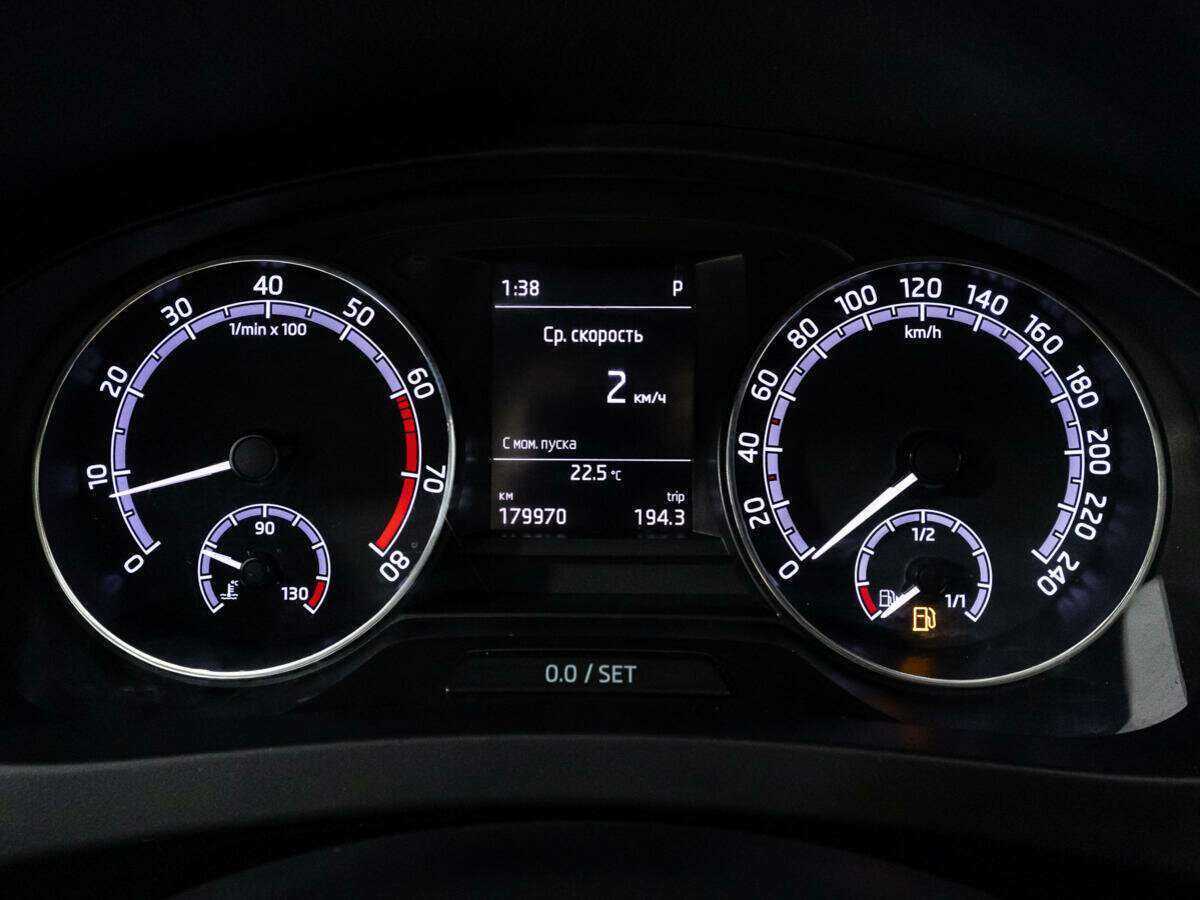 Skoda Rapid с пробегом — 2017 год. Фото: #11