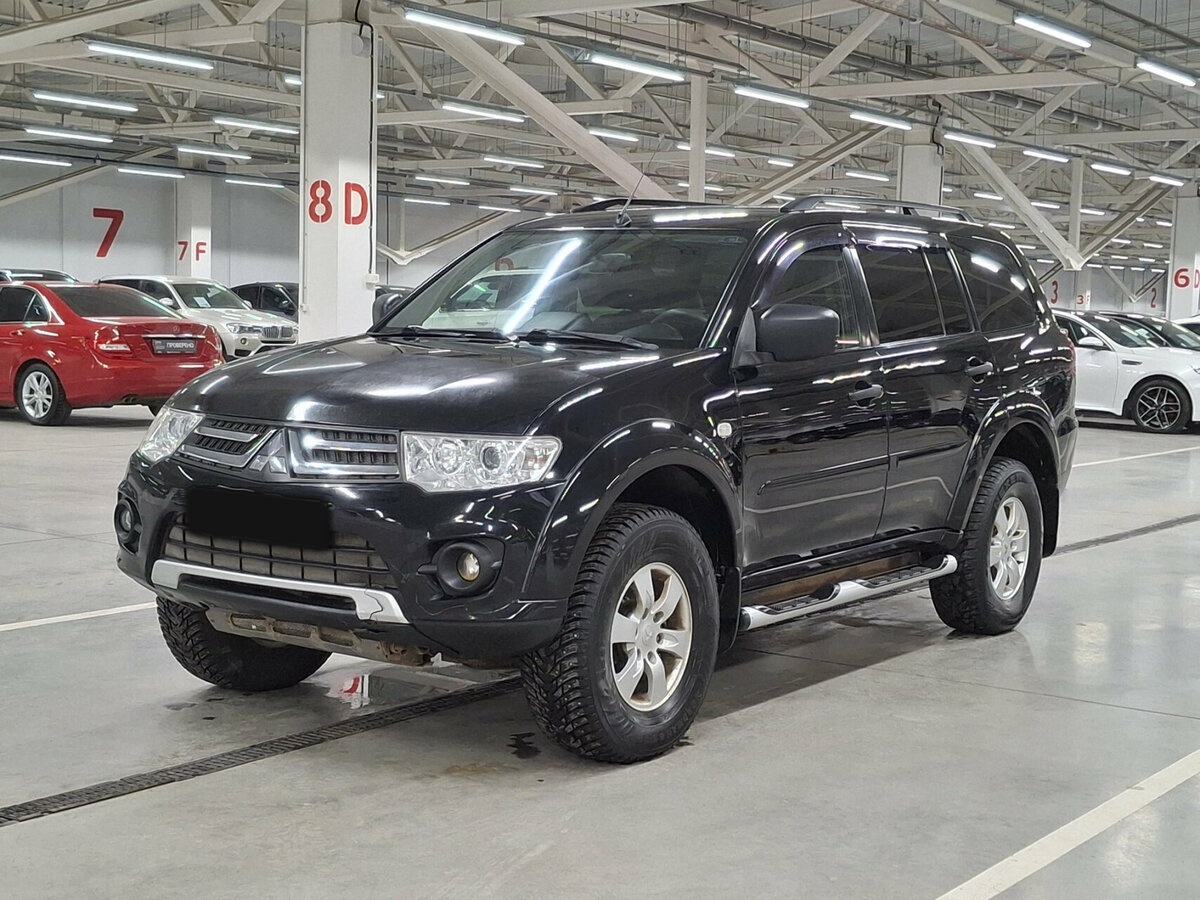 Mitsubishi Pajero Sport с пробегом — 2014 год. Посмотреть фото
