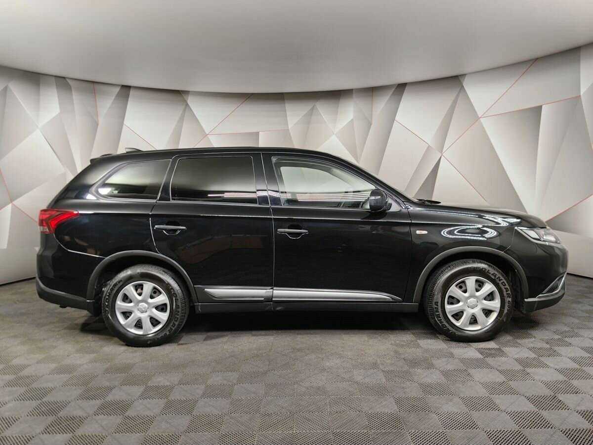 Mitsubishi Outlander с пробегом — 2020 год. Фото: #5