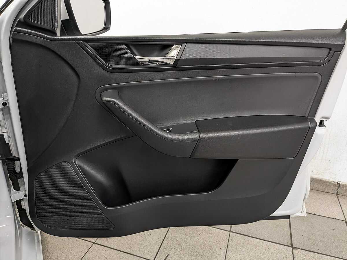 Skoda Rapid с пробегом — 2019 год. Фото: #20