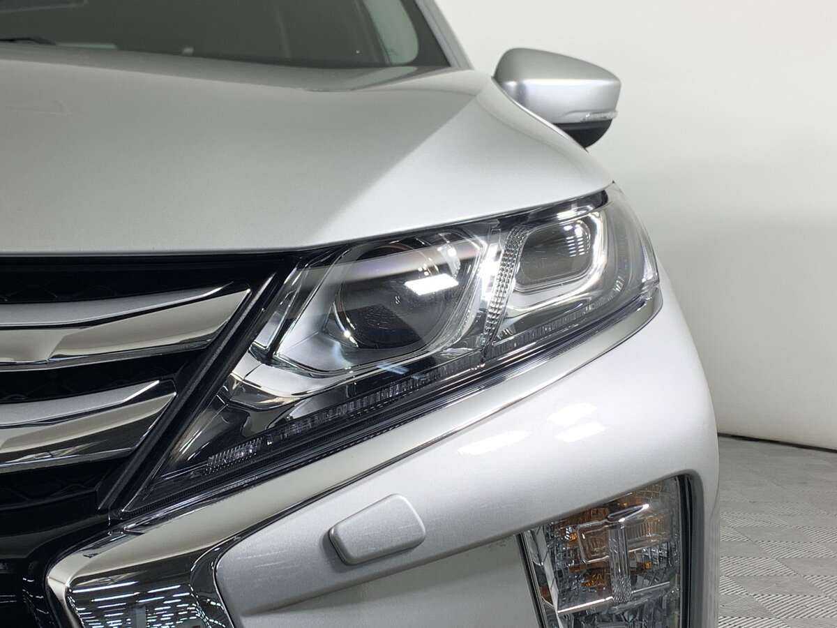 Mitsubishi Eclipse Cross с пробегом — 2018 год. Фото: #9