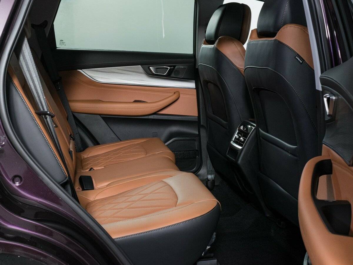 Chery Tiggo 8 Pro Max с пробегом — 2022 год. Фото: #12