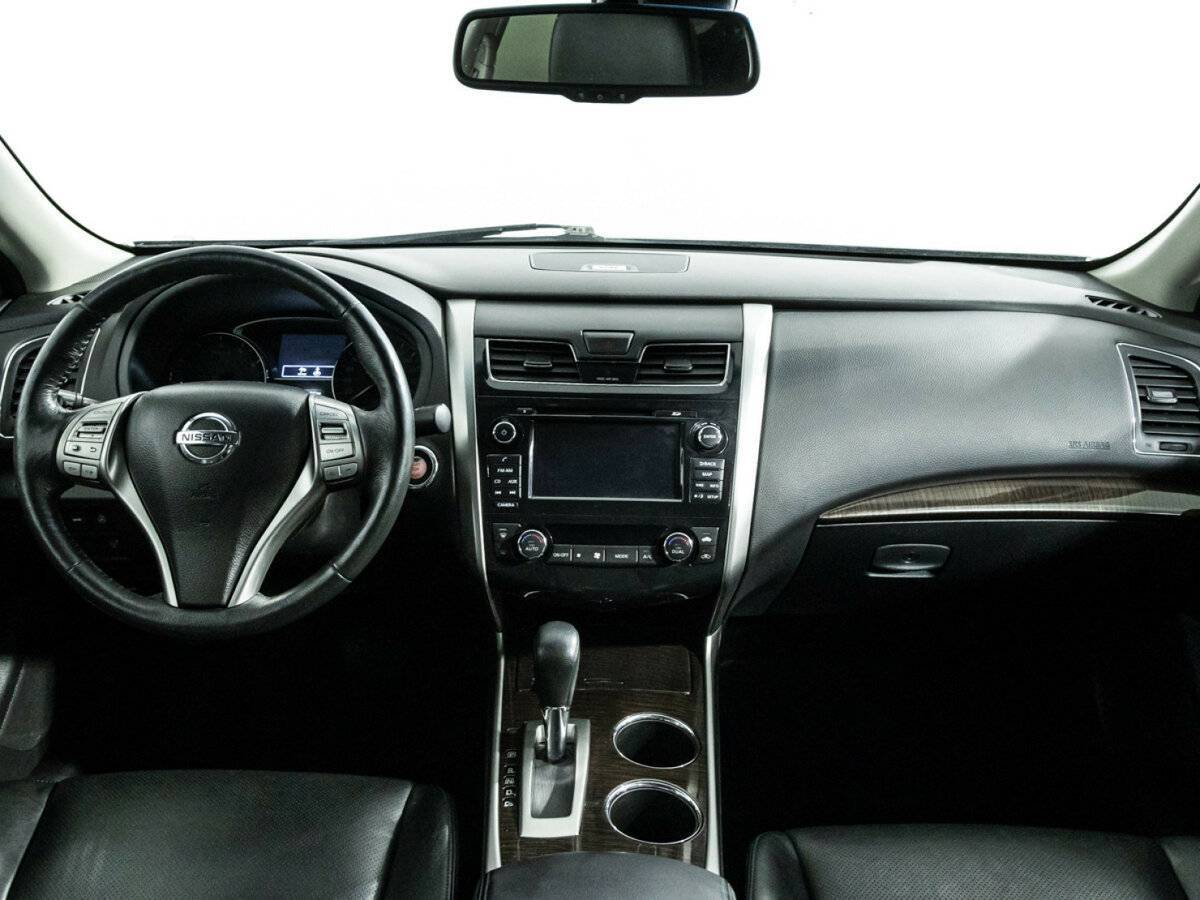Nissan Teana с пробегом — 2015 год. Фото: #12