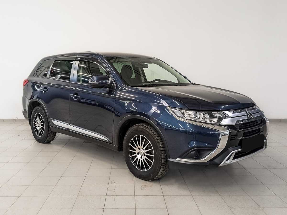 Mitsubishi Outlander с пробегом — 2019 год. Фото: #2