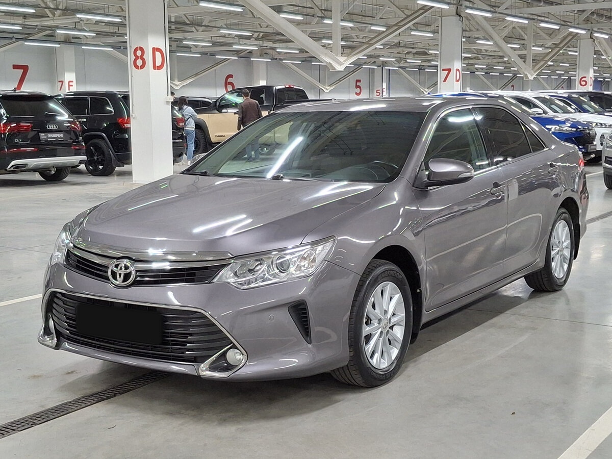 Toyota Camry с пробегом — 2016 год. Фото: #0