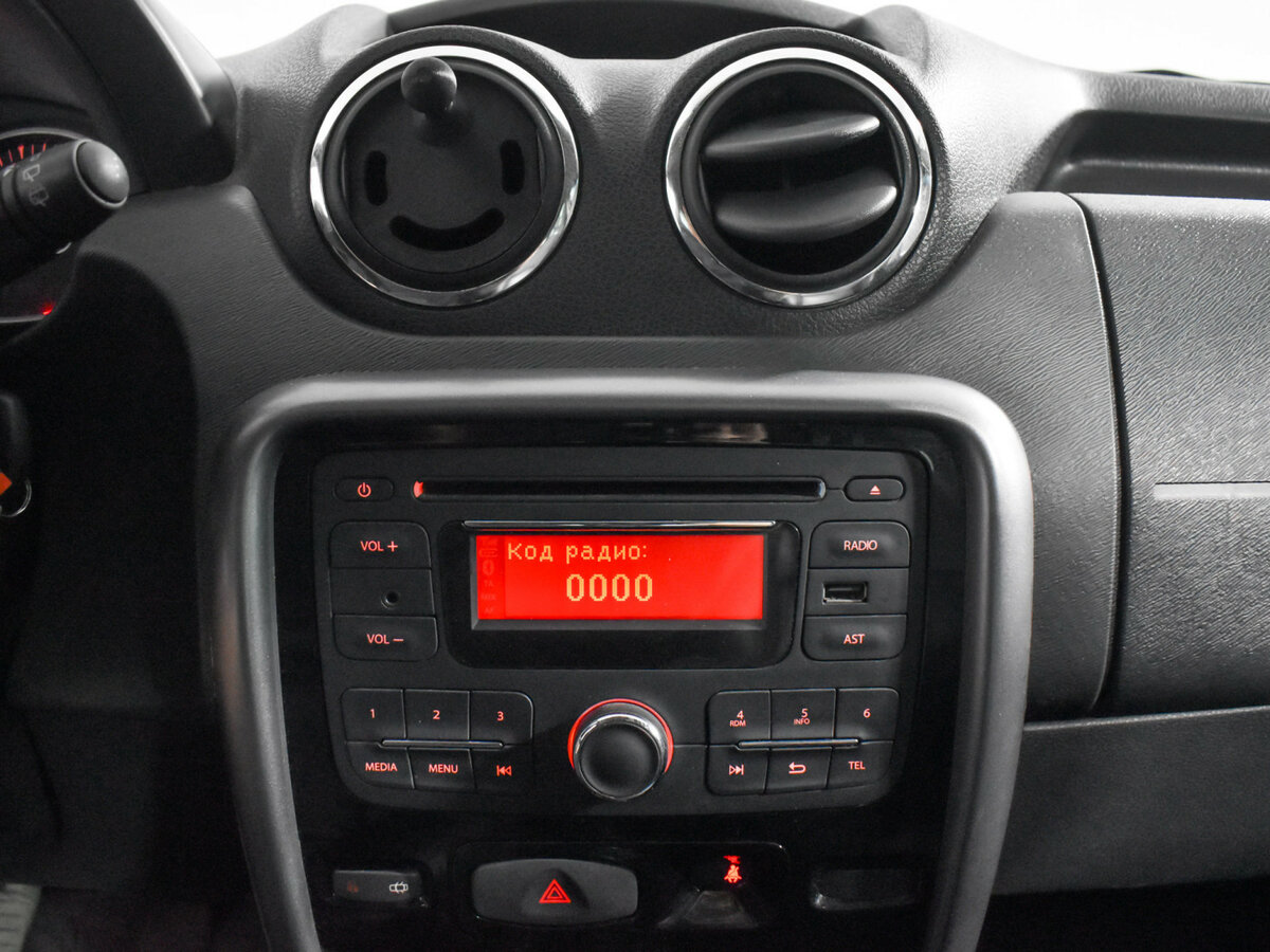Renault Duster с пробегом — 2012 год. Фото: #12
