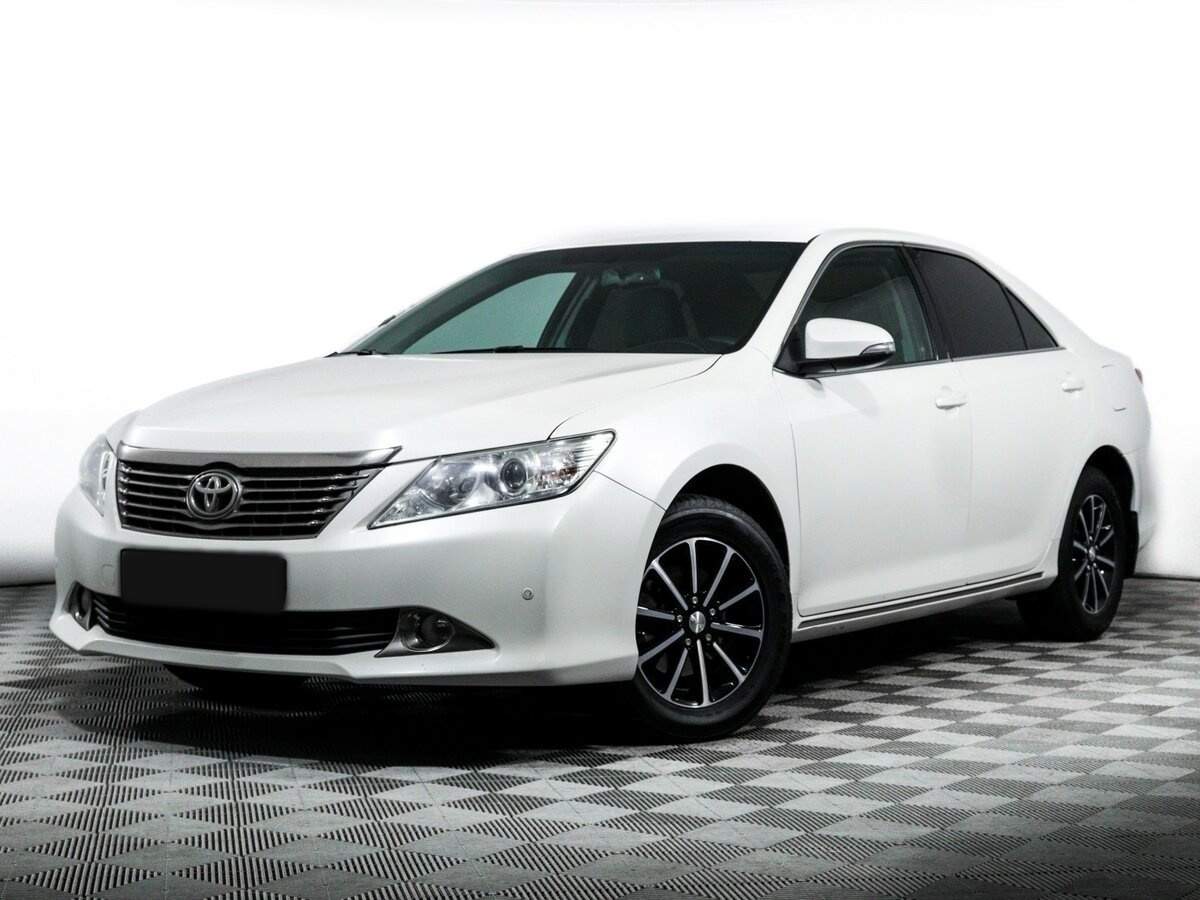 Toyota Camry с пробегом — 2013 год. Фото: #0
