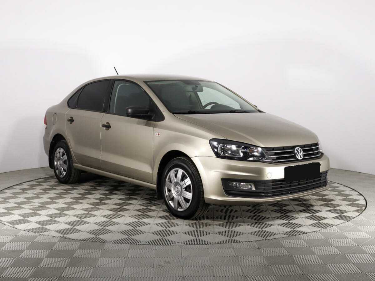 Volkswagen Polo с пробегом — 2016 год. Фото: #2