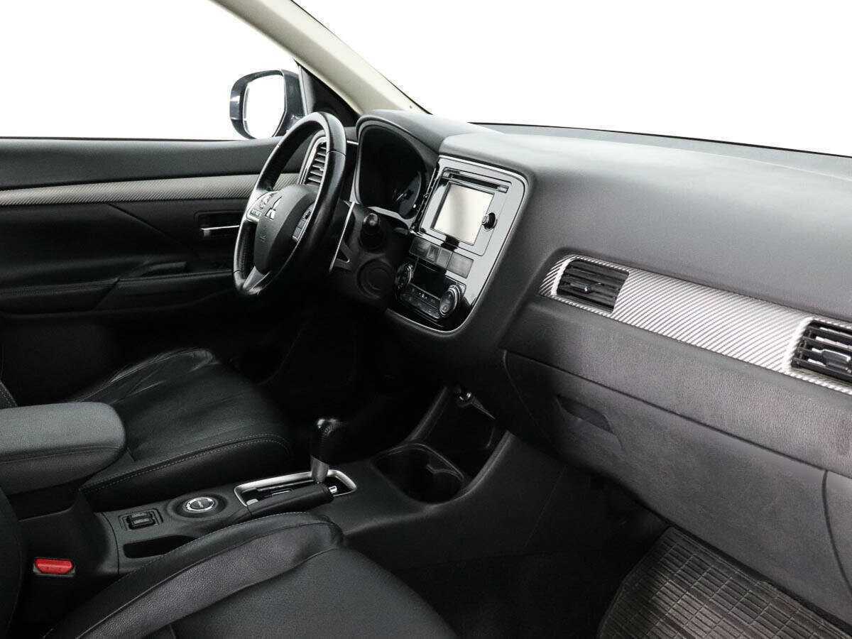 Mitsubishi Outlander с пробегом — 2013 год. Фото: #8