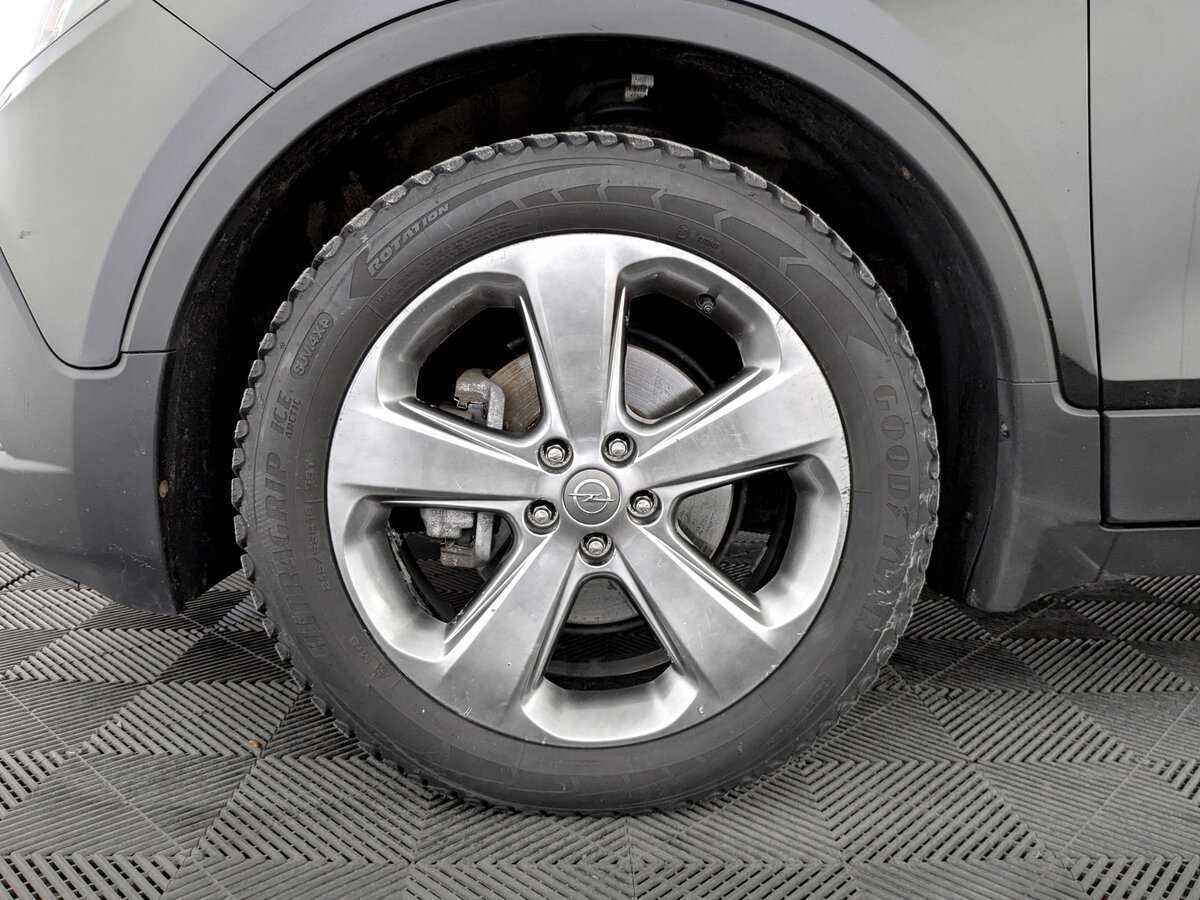 Opel Mokka с пробегом — 2013 год. Фото: #17