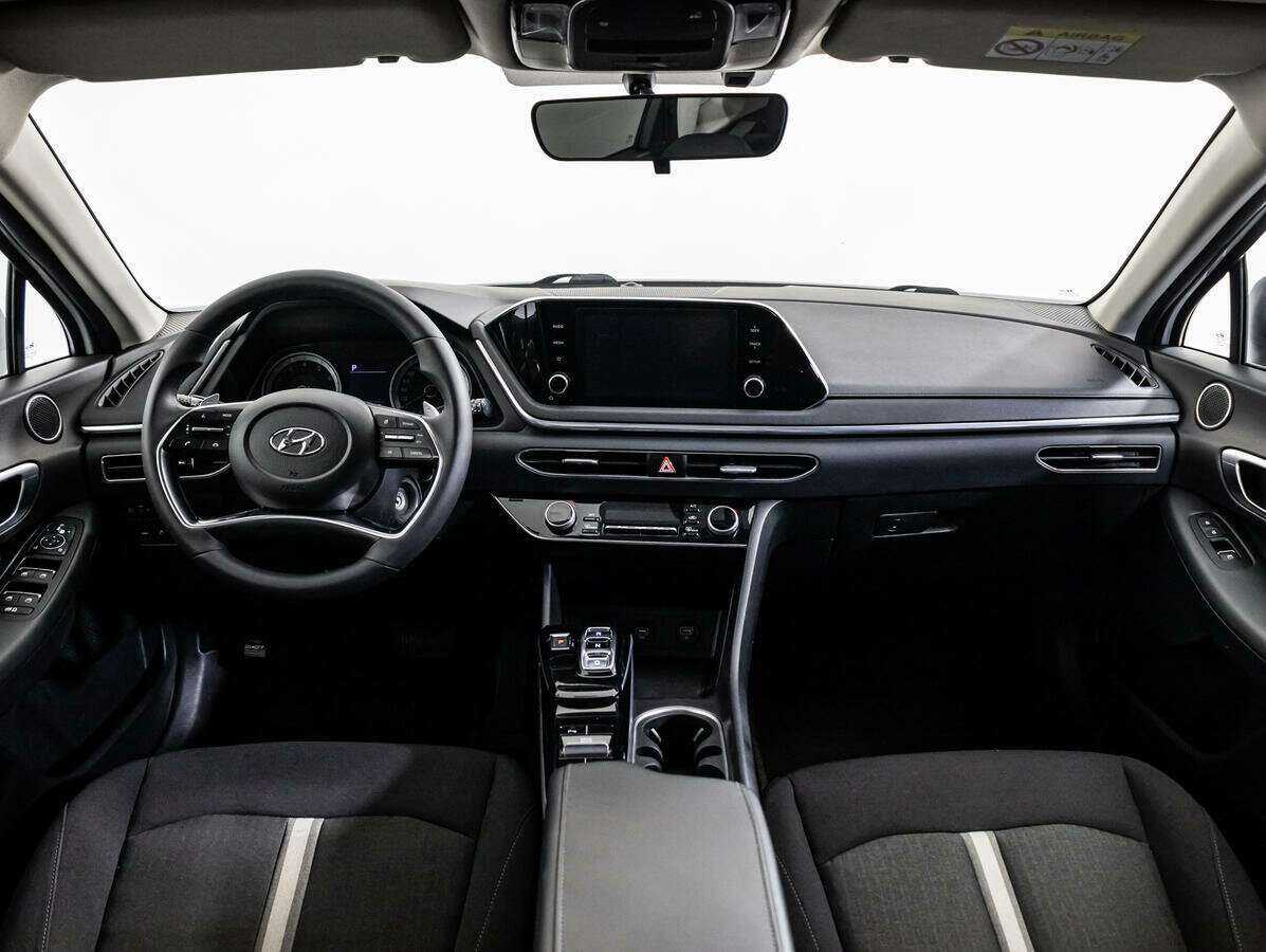 Hyundai Sonata с пробегом — 2020 год. Фото: #12