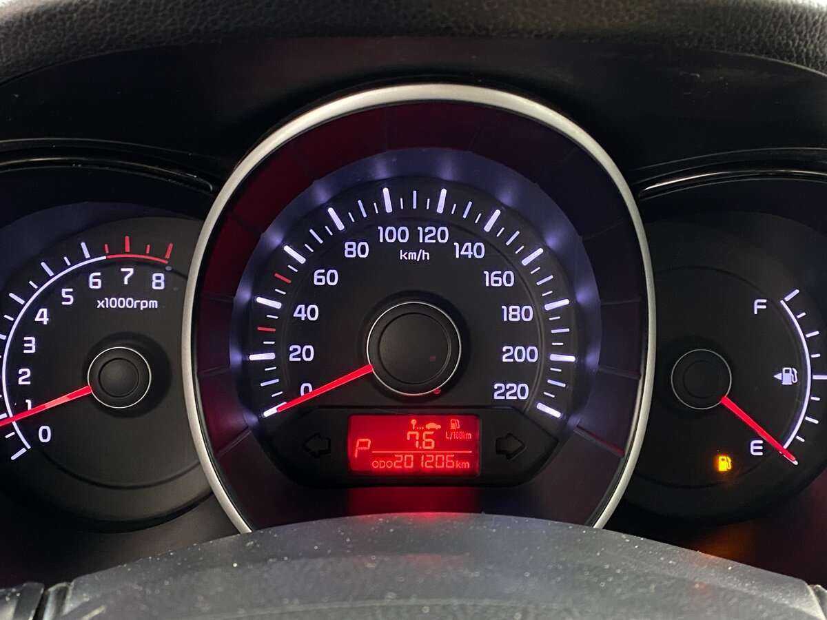 Kia Rio с пробегом — 2014 год. Фото: #16