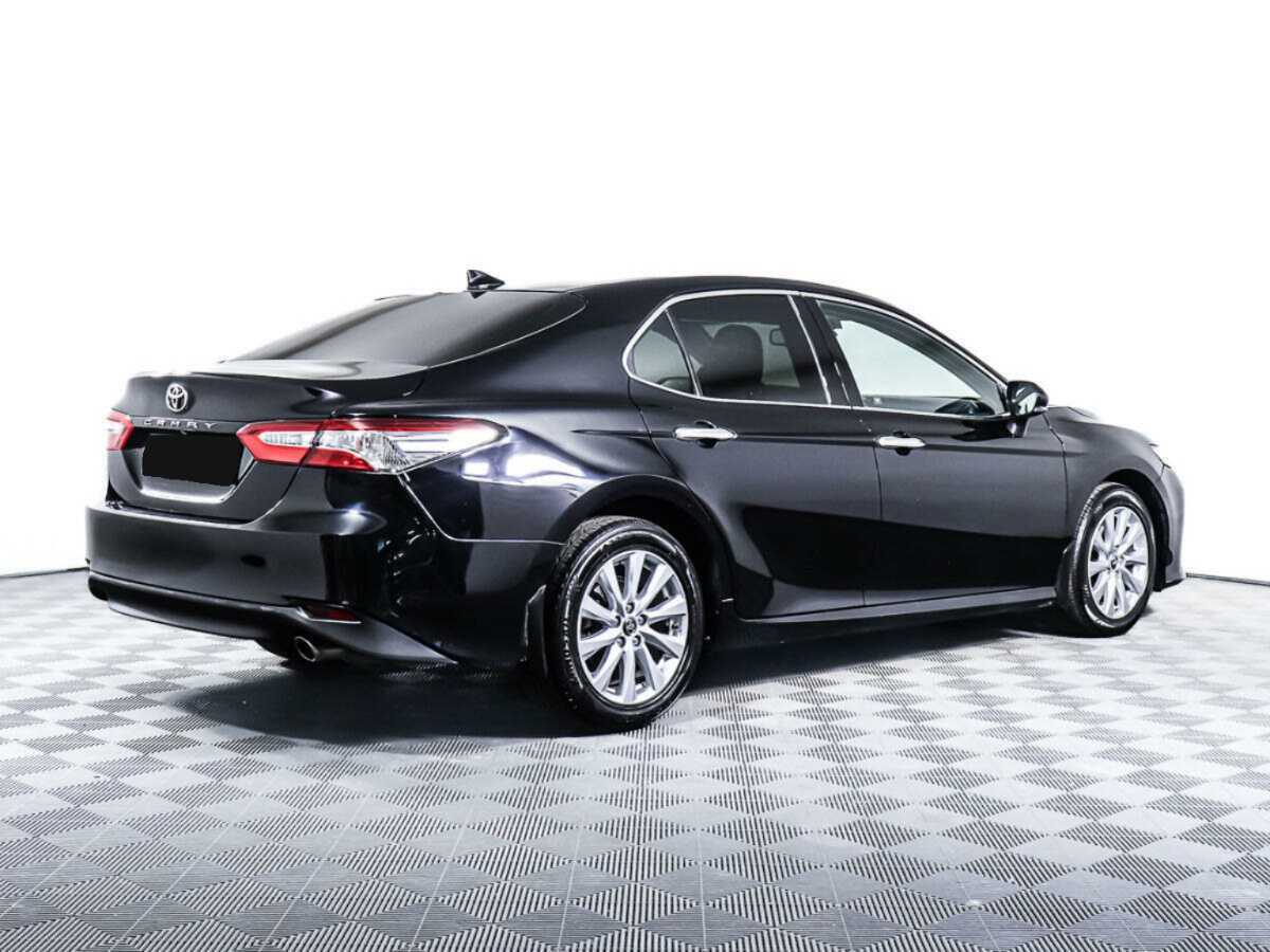 Toyota Camry с пробегом — 2019 год. Фото: #3