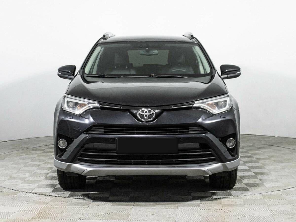 Toyota RAV4 с пробегом — 2016 год. Фото: #1