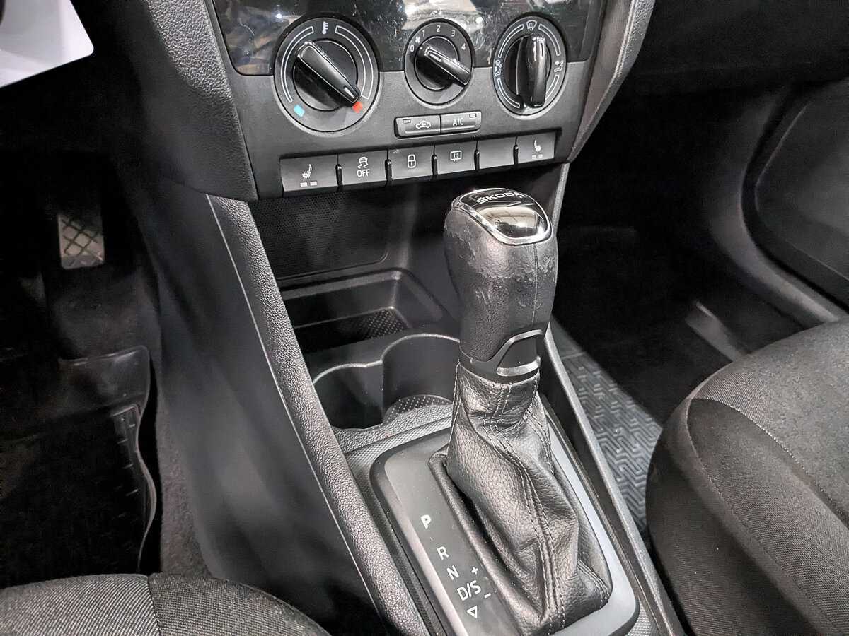Skoda Rapid с пробегом — 2019 год. Фото: #21