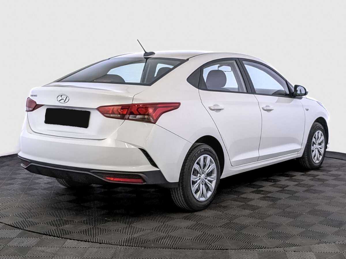 Hyundai Solaris с пробегом — 2022 год. Фото: #4
