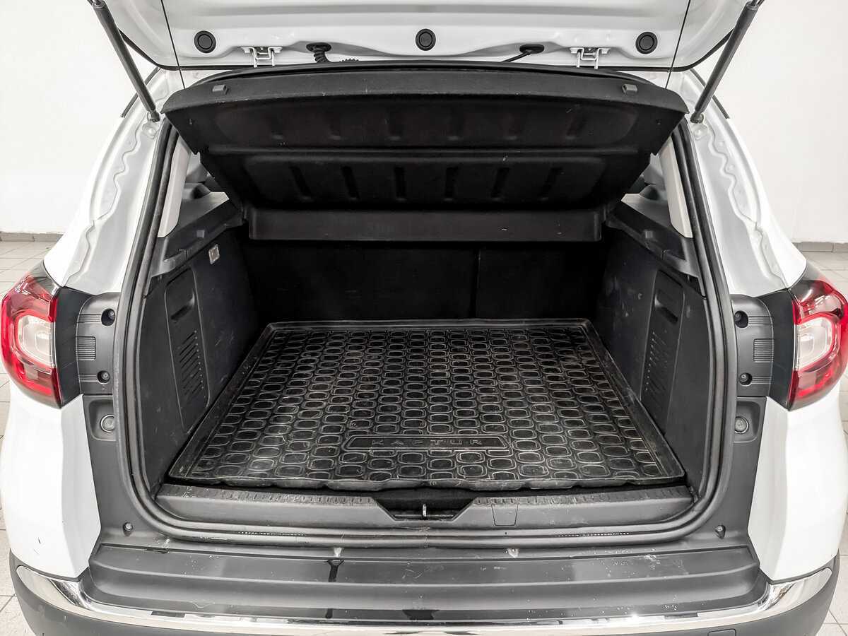 Renault Kaptur с пробегом — 2017 год. Фото: #9