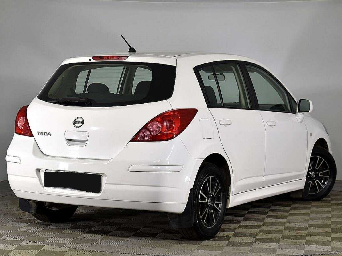 Nissan Tiida с пробегом — 2013 год. Фото: #1