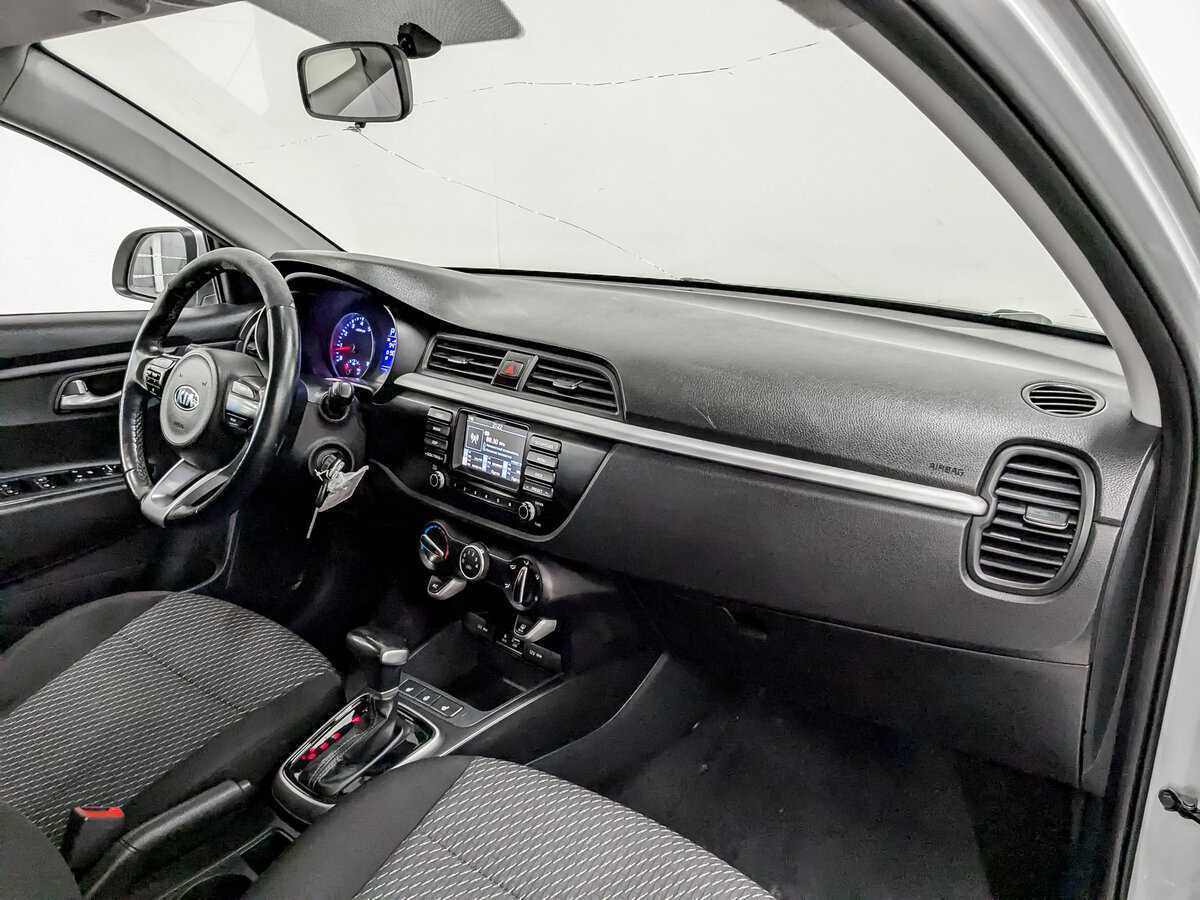 Kia Rio с пробегом — 2020 год. Фото: #10