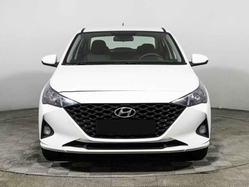 Hyundai Solaris с пробегом — 2022 год. Фото: #1
